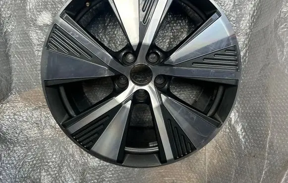 R19 alloy rim