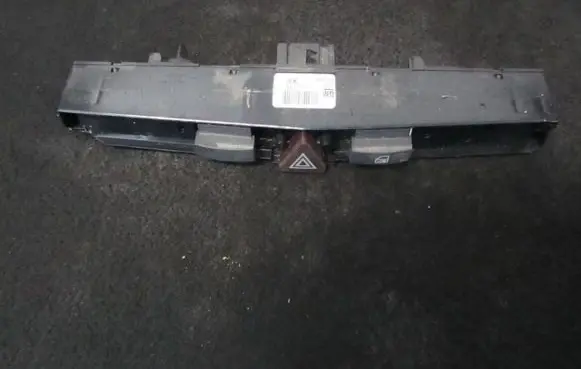 Opel Zafira B Hazard light switch 13100105 0320