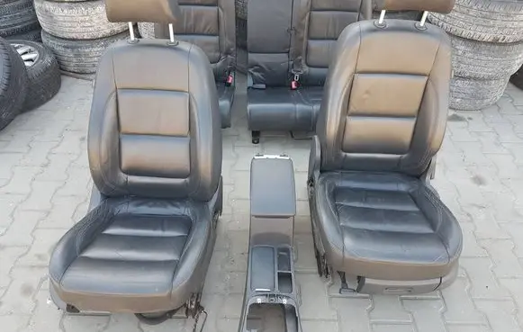 Volkswagen Tiguan Seat set 