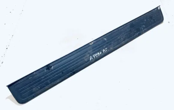Honda CR-V Front sill trim cover 84202swaa 84202-swa-a