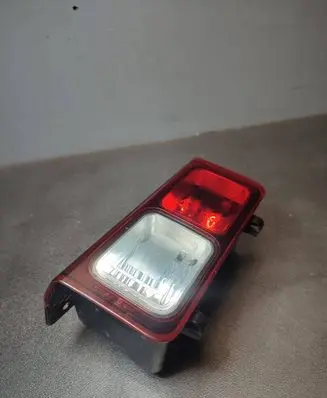 Opel Vivaro Rear/tail lights 265548758R