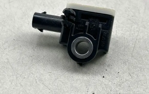Dodge Durango III Airbag deployment crash/impact sensor A1668210151