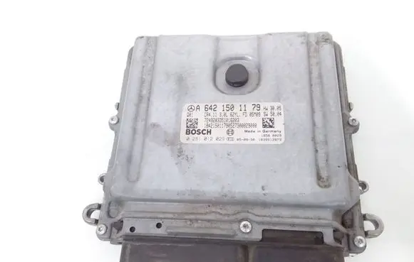 Mercedes-Benz E W211 Engine control unit/module A6421501179