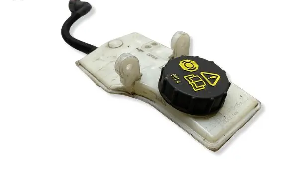 Ford Kuga II Brake fluid reservoir EV612K478AA