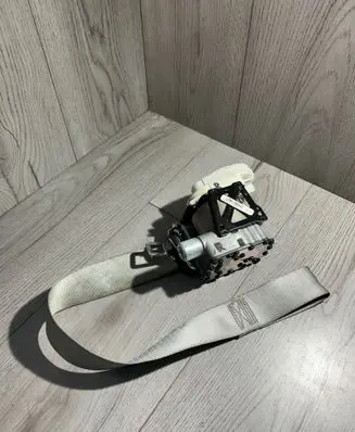 Mercedes-Benz CLK AMG A209 C209 Front seatbelt 00493734918888