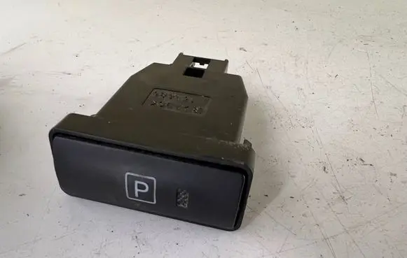 Toyota Prius (NHW20) Hand parking brake switch 15A685