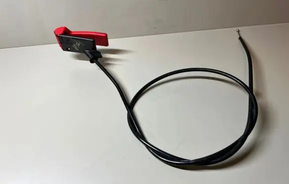 Mercedes-Benz C W203 Engine bonnet (hood) release handle