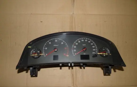 Opel Signum Speedometer (instrument cluster) 13140896RR
