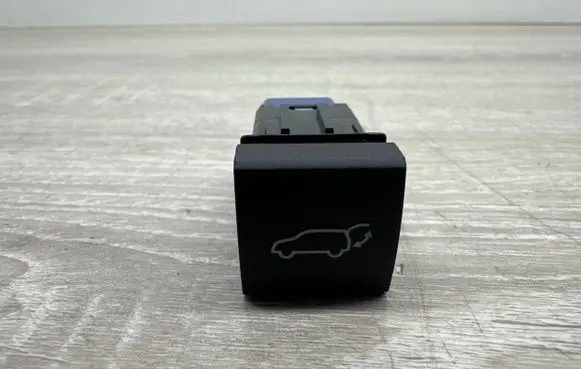 Tailgate opening switch