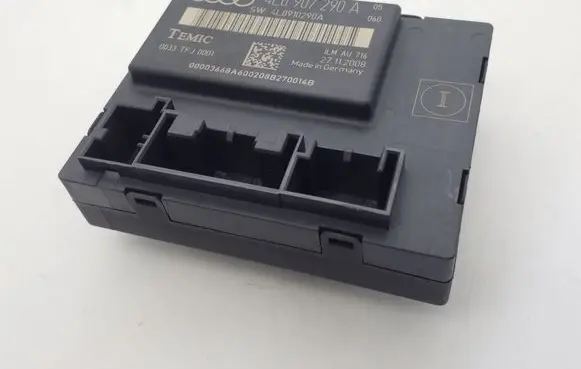 Audi Q7 4L Door control unit/module 4L0907290A 4L0910290A