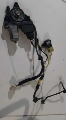 KIA Soul Front door window regulator motor 82450G2010 DH0620203550