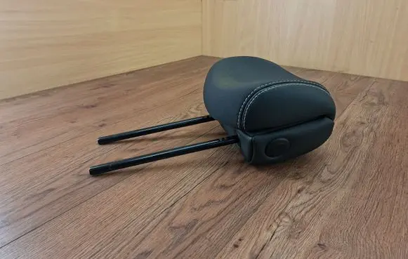 Renault Laguna III Front seat headrest 22410131052