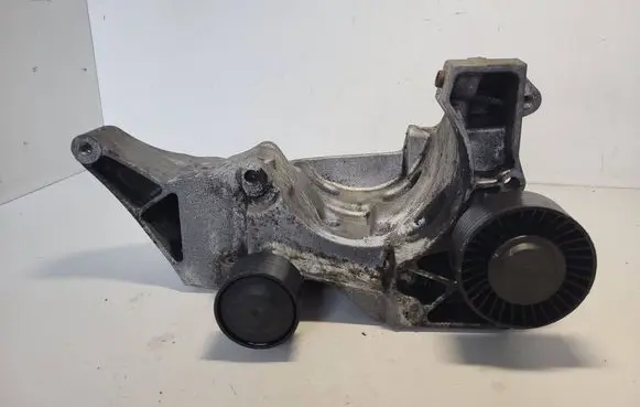 BMW 5 E60 E61 Generator/alternator bracket 11167802639