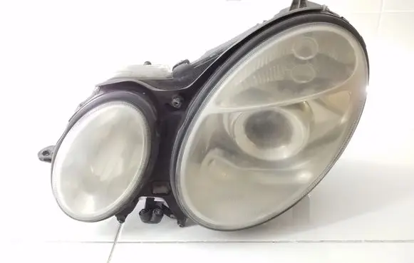 Mercedes-Benz E W211 Headlight/headlamp 15435901 5DV00829000