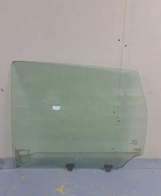 Nissan Note (E11) Rear door window glass