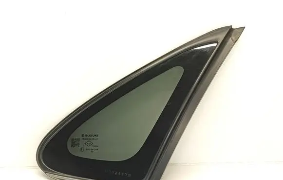 Suzuki Baleno IV Rear side window