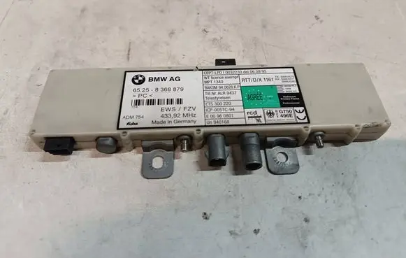 BMW 5 E39 Aerial antenna amplifier 8368879