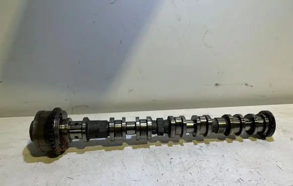 Dodge Durango III Camshaft 05047785 0071351