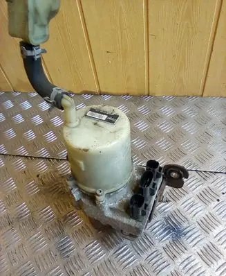Mazda 3 I Electric power steering pump 