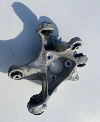 Tesla Model 3 Rear wheel hub spindle/knuckle 104441600F 1044416