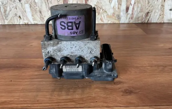Hyundai i30 ABS Pump 0265800639 01212A0547