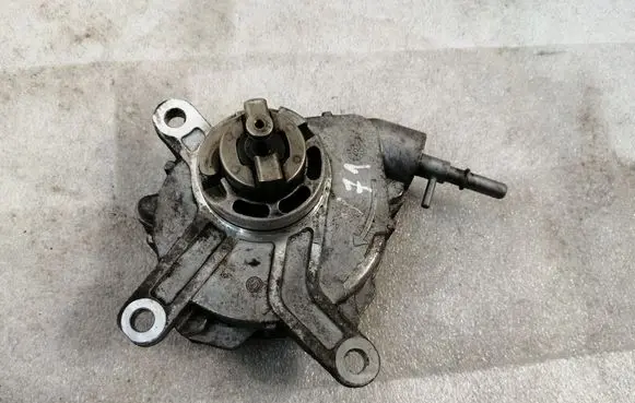 Toyota Corolla Verso AR10 Vacuum pump 293000R010