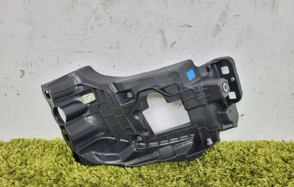 BMW Z4 g29 Front bumper mounting bracket 8812077
