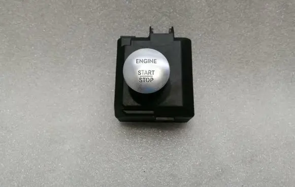 Mercedes-Benz GLA W156 Ignition lock A2469054702