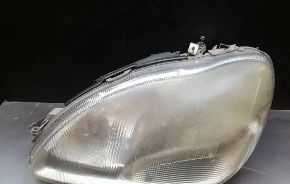 Mercedes-Benz S W220 Headlight/headlamp A2208200761