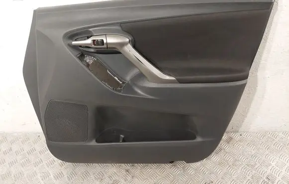 Toyota Verso Front door card panel trim 67777X1F02 676100F030B1