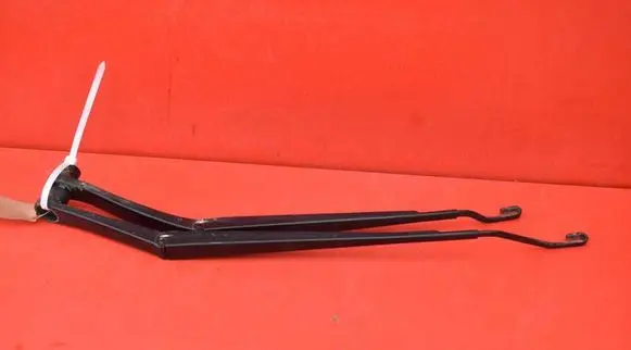 Chrysler Pacifica Front wiper blade arm