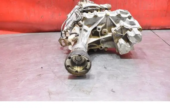 Suzuki Grand Vitara II Gearbox transfer box case 33251-6EU0A