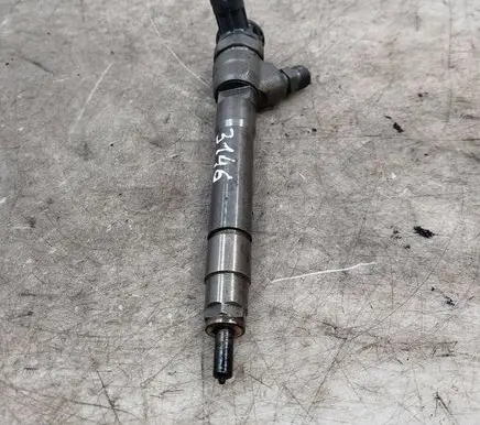 Nissan Qashqai Fuel injector 0445110414