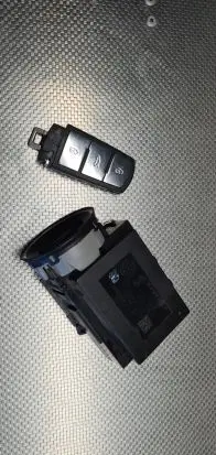 Volkswagen PASSAT CC Ignition lock 3C0905843R
