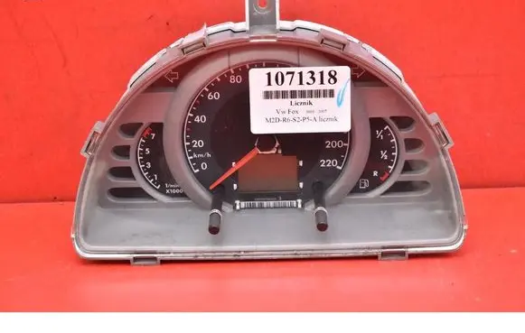 Volkswagen Fox Speedometer (instrument cluster) 5Z0920820