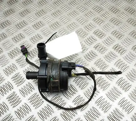 Volvo XC40 Electric auxiliary coolant/water pump 32238225