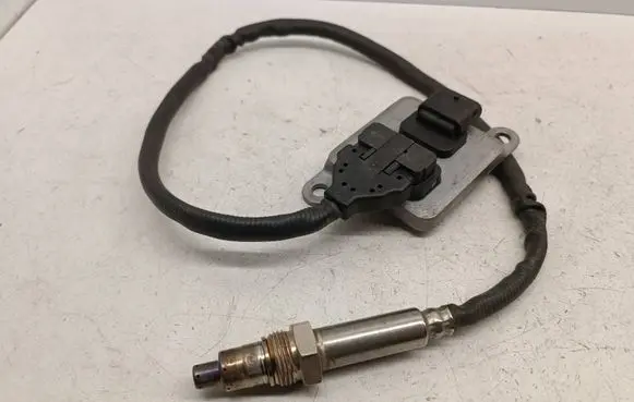 Mercedes-Benz C W205 Lambda probe sensor A0009058511 0009058511 AAA9174040000