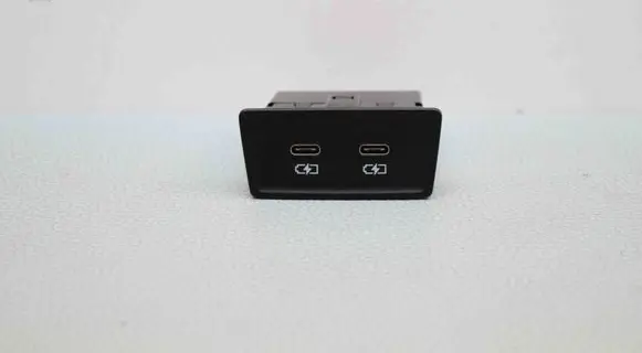 Audi A3 8Y USB socket connector 8Y0035954