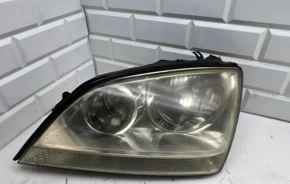 KIA Sorento Headlight/headlamp