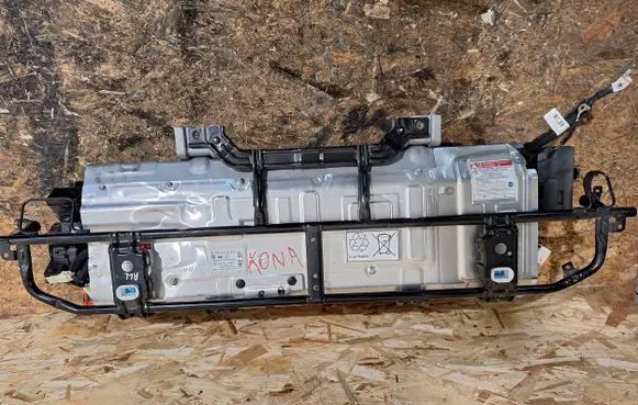 Hyundai Kona I Car battery 37501-CM020