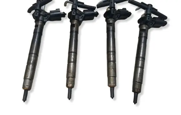 Volkswagen PASSAT B7 Fuel injectors set 03L130277 0445116030