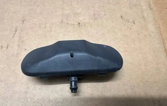 Volkswagen Amarok Windshield washer spray nozzle 5M0955985C
