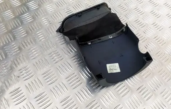 Steering wheel column trim