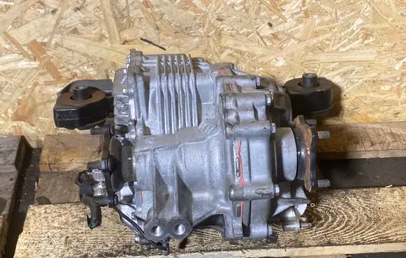 Lexus RX 330 - 350 - 400H Rear differential 8209048010