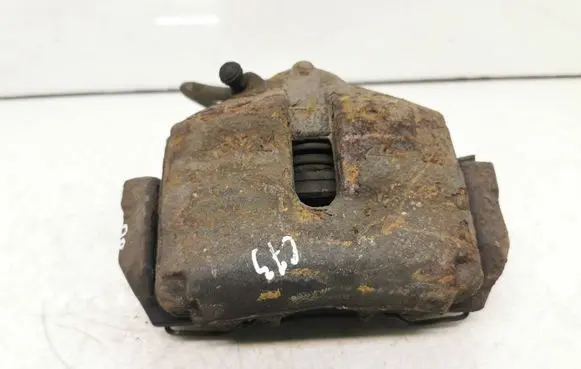Volkswagen Golf Plus Front brake caliper 582