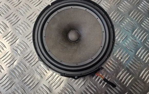 Volkswagen Jetta V Front door speaker 1KM035454D