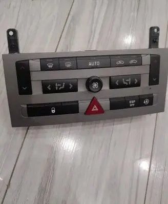 Peugeot 407 Climate control unit 96573322YW