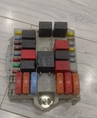 Alfa Romeo 147 Fuse box set 51742420