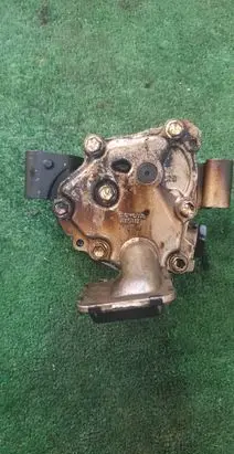 Toyota Avensis T250 Oil pump 