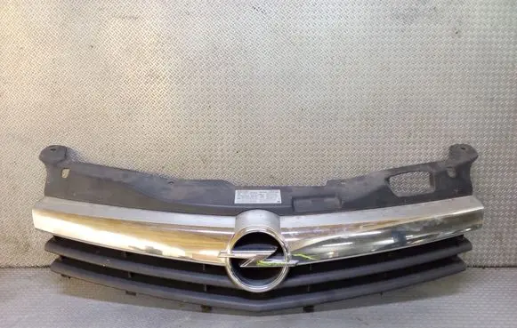 Opel Astra H Front bumper upper radiator grill 13108460